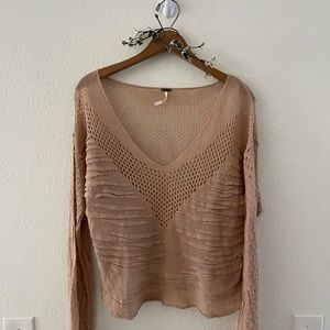 ☁️Free People Beige Sweater☁️